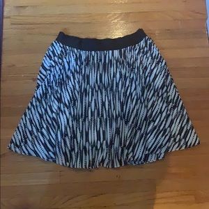 High waisted black and white skirt